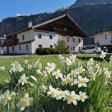 Ferienhaus Schoepf - Die Hoamat レンゲンフェルト エクステリア 写真